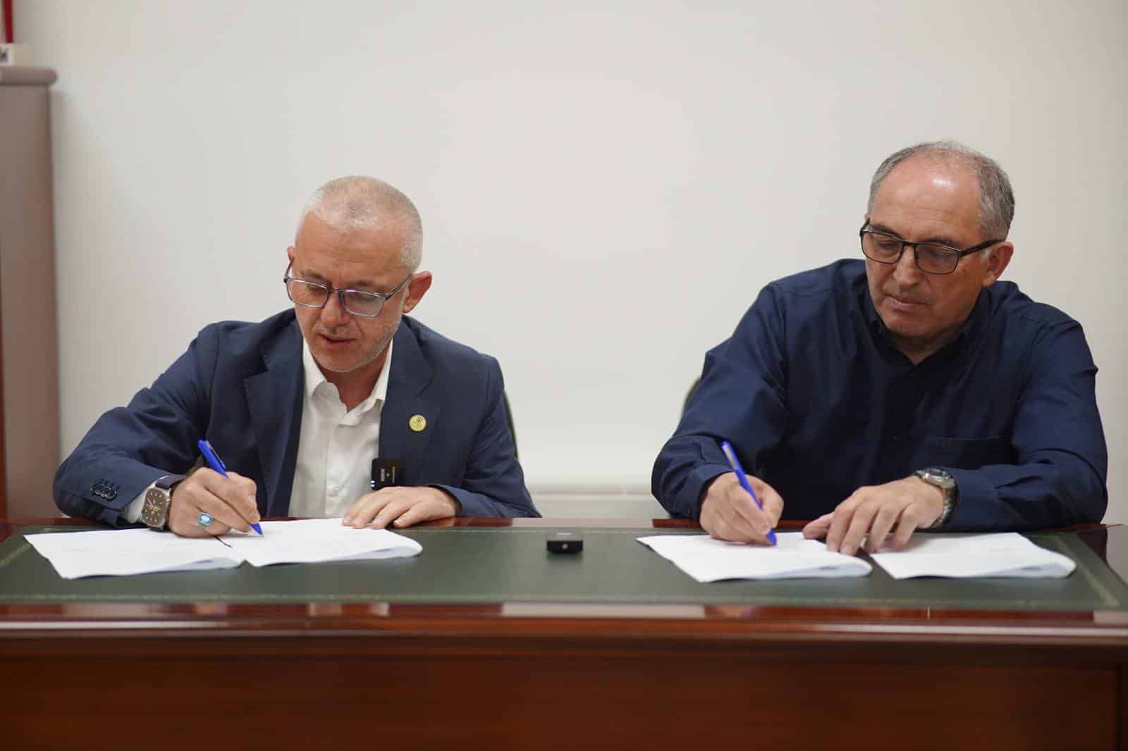 Kryetari Totaj nënshkroi Marrëveshje Bashkëpunimi me OJQ Shoqata “Jetimat e Ballkanit” për ndërtimin e kompleksit me sipërfaqe mbi 7.000 m²