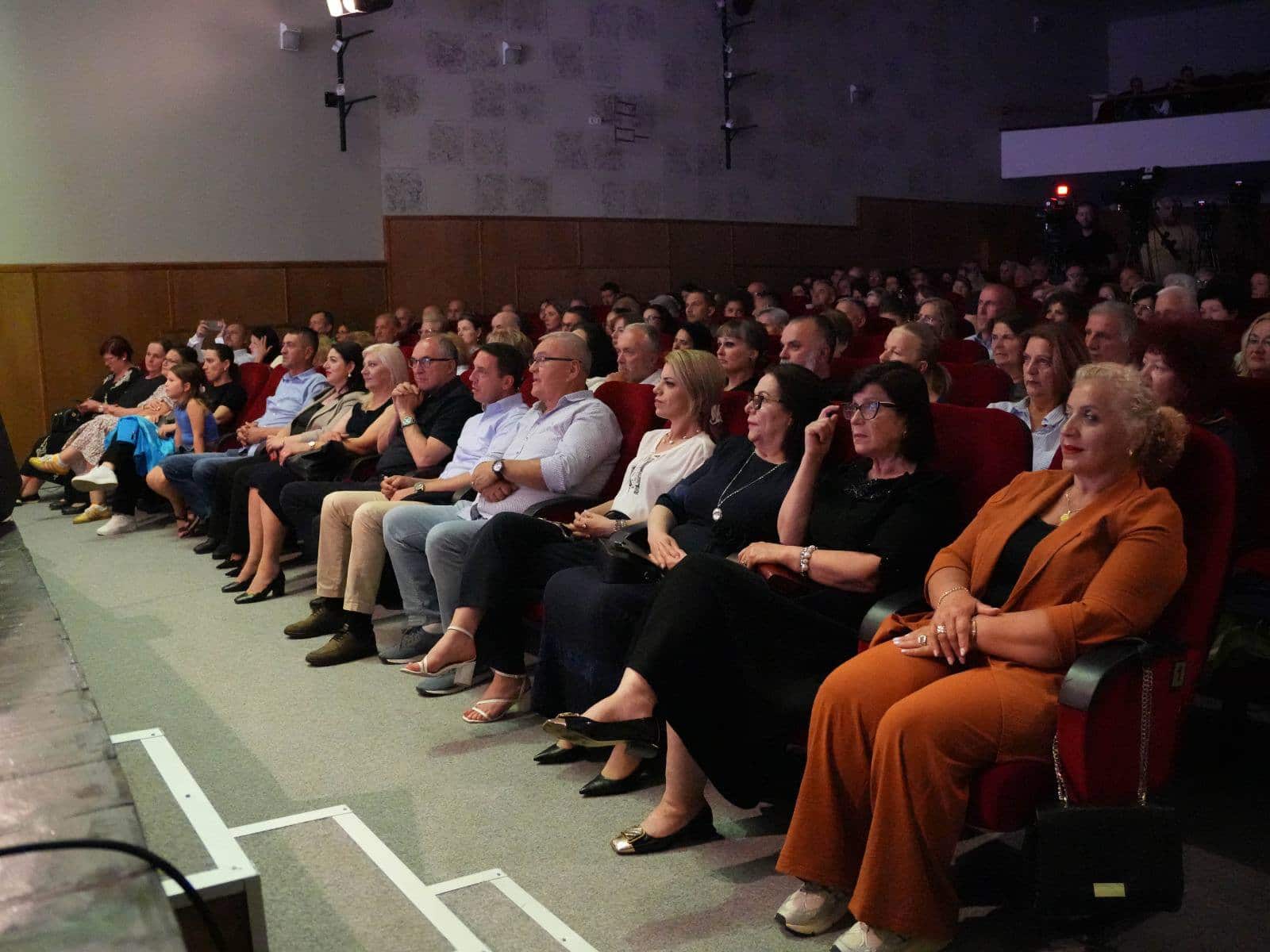 Në kuadër të shënimit të 147-vjetorit të Lidhjes së Prizrenit, u organizua koncert nga Orkestra e Harqeve dhe Solistët e Qendrës së Artit dhe Kulturës nga Elbasani