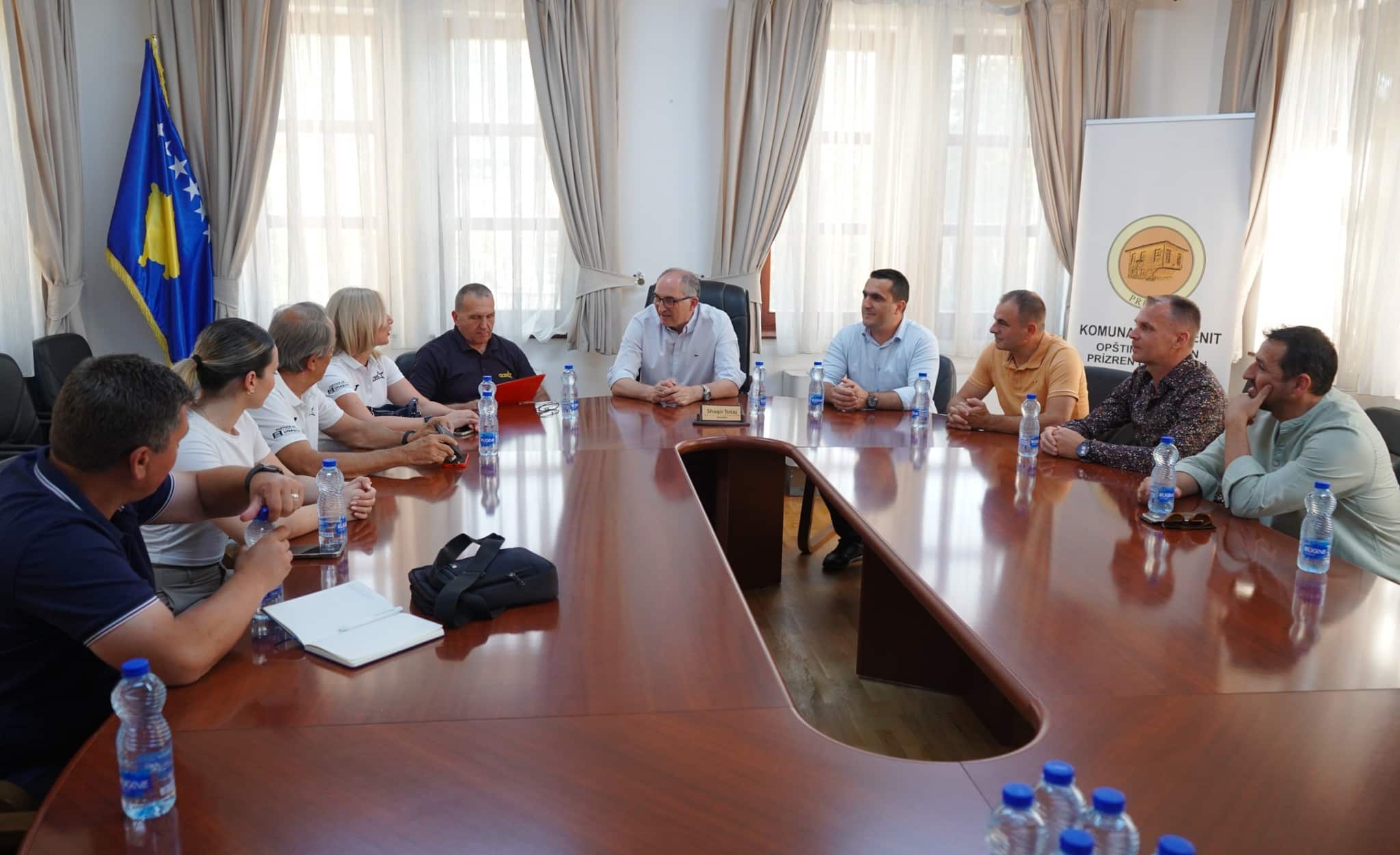 Kryetari Shaqir Totaj priti në takim Anëtarët e Komitetit Evropian të Vlerësimit të ACES