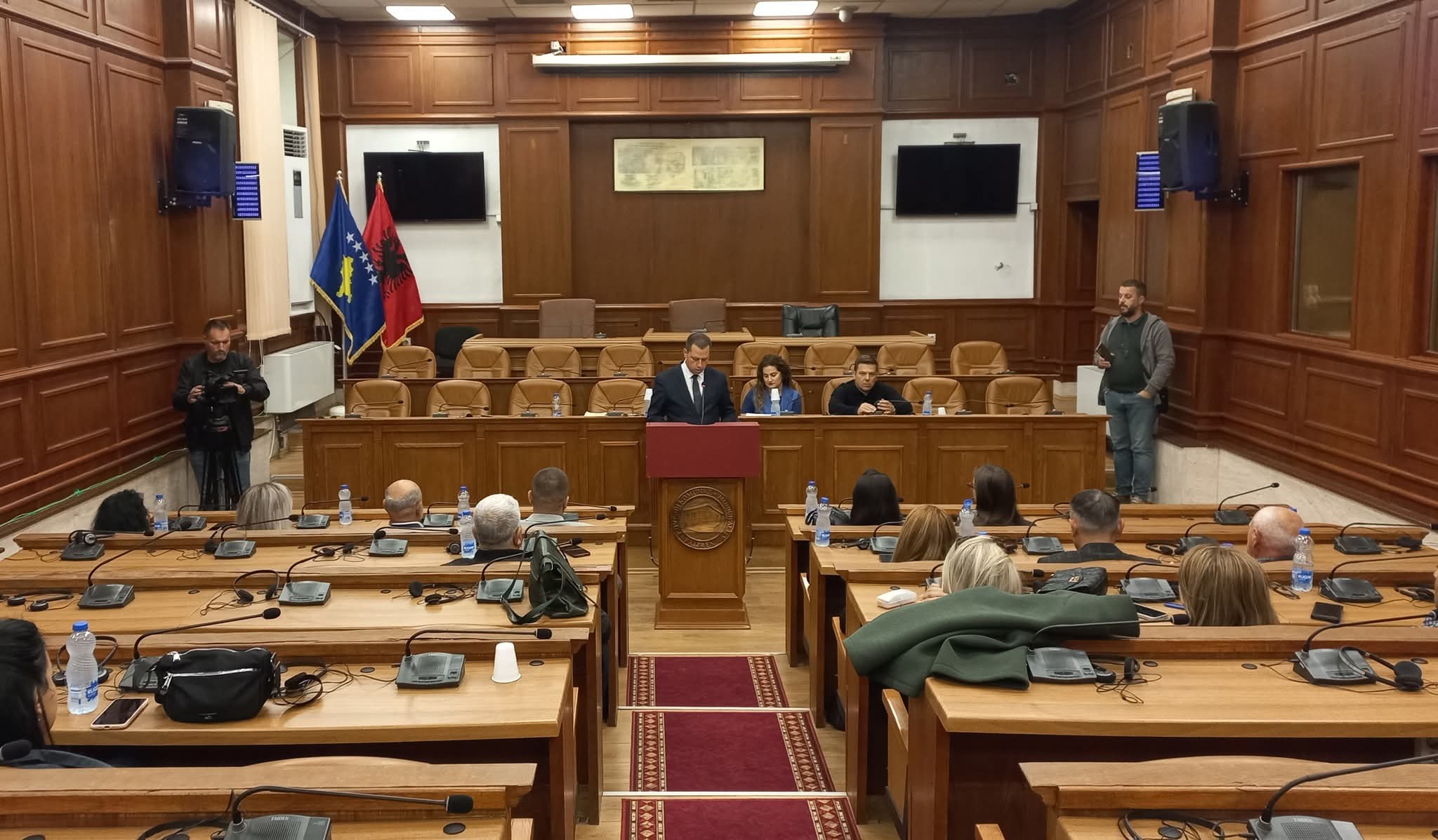 Mbahet mbledhja e Komitetit për Komunitete në Komunën e Prizrenit