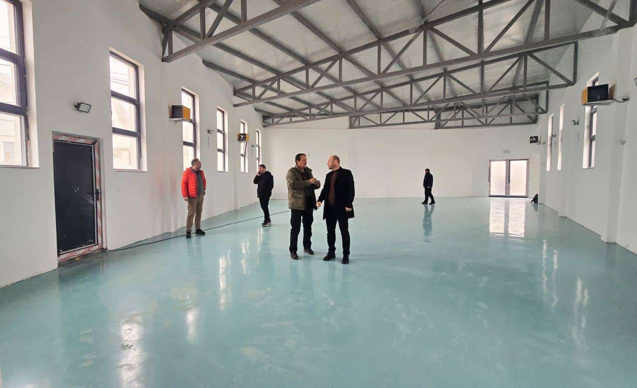 Drejt përfundimit punimet në Shtëpinë e Kulturës në fshatin Pouskë të Zhupës